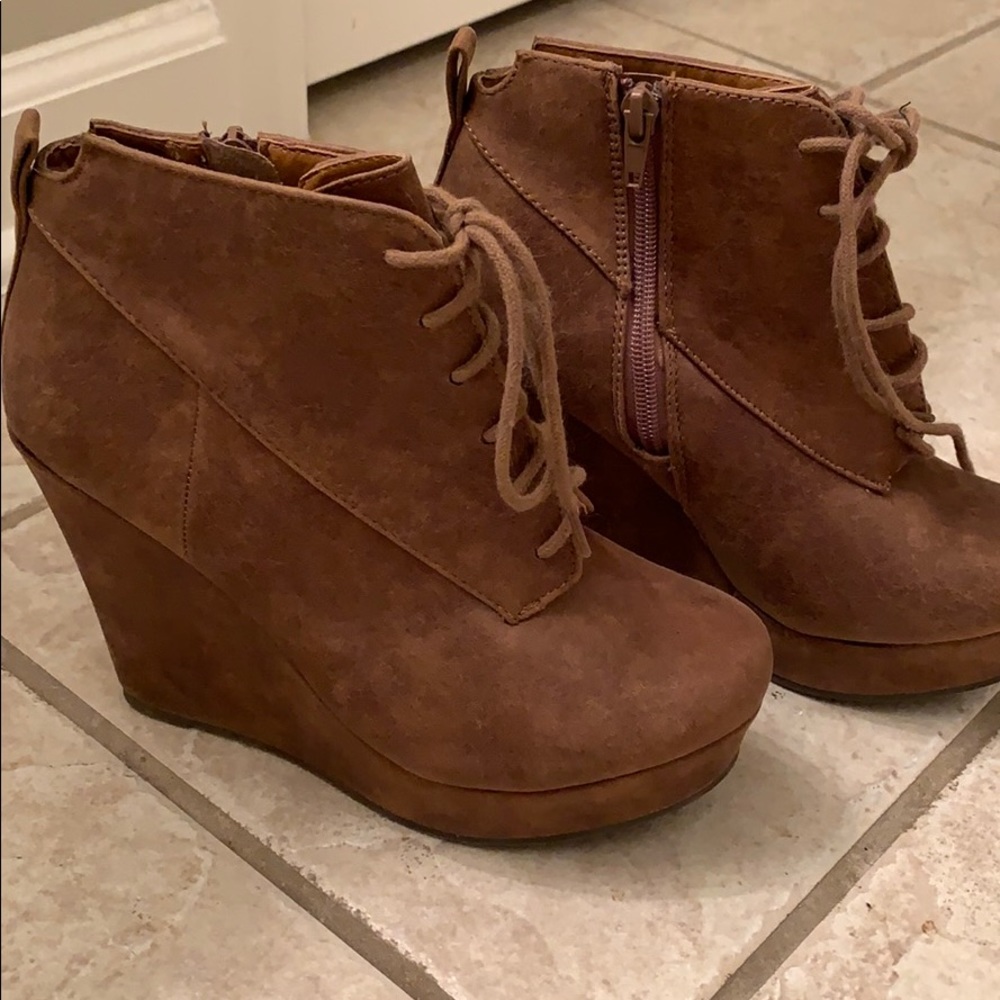 Wedge booties